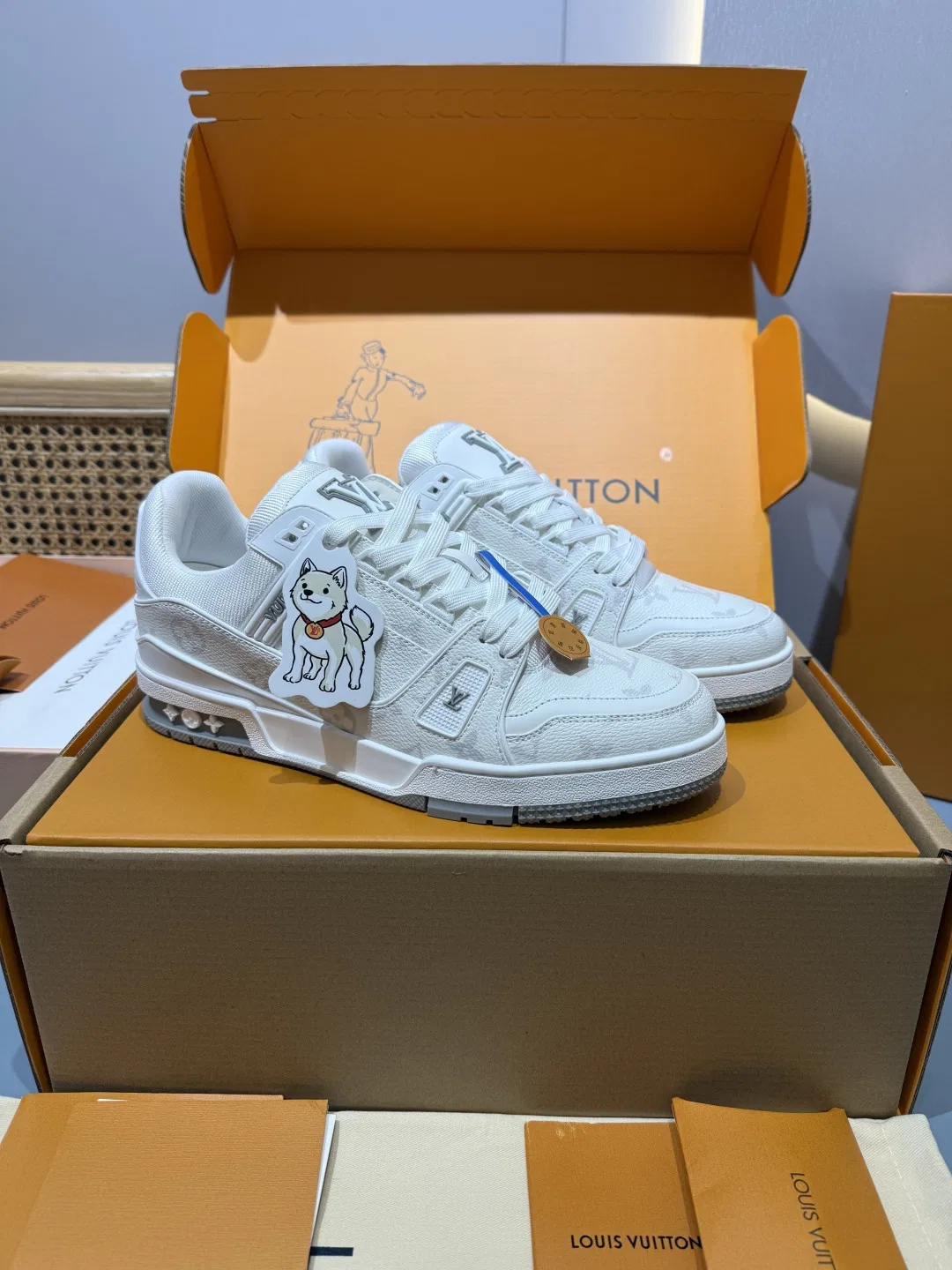 LV 27FW QVUSQNN 150 스니커즈 10