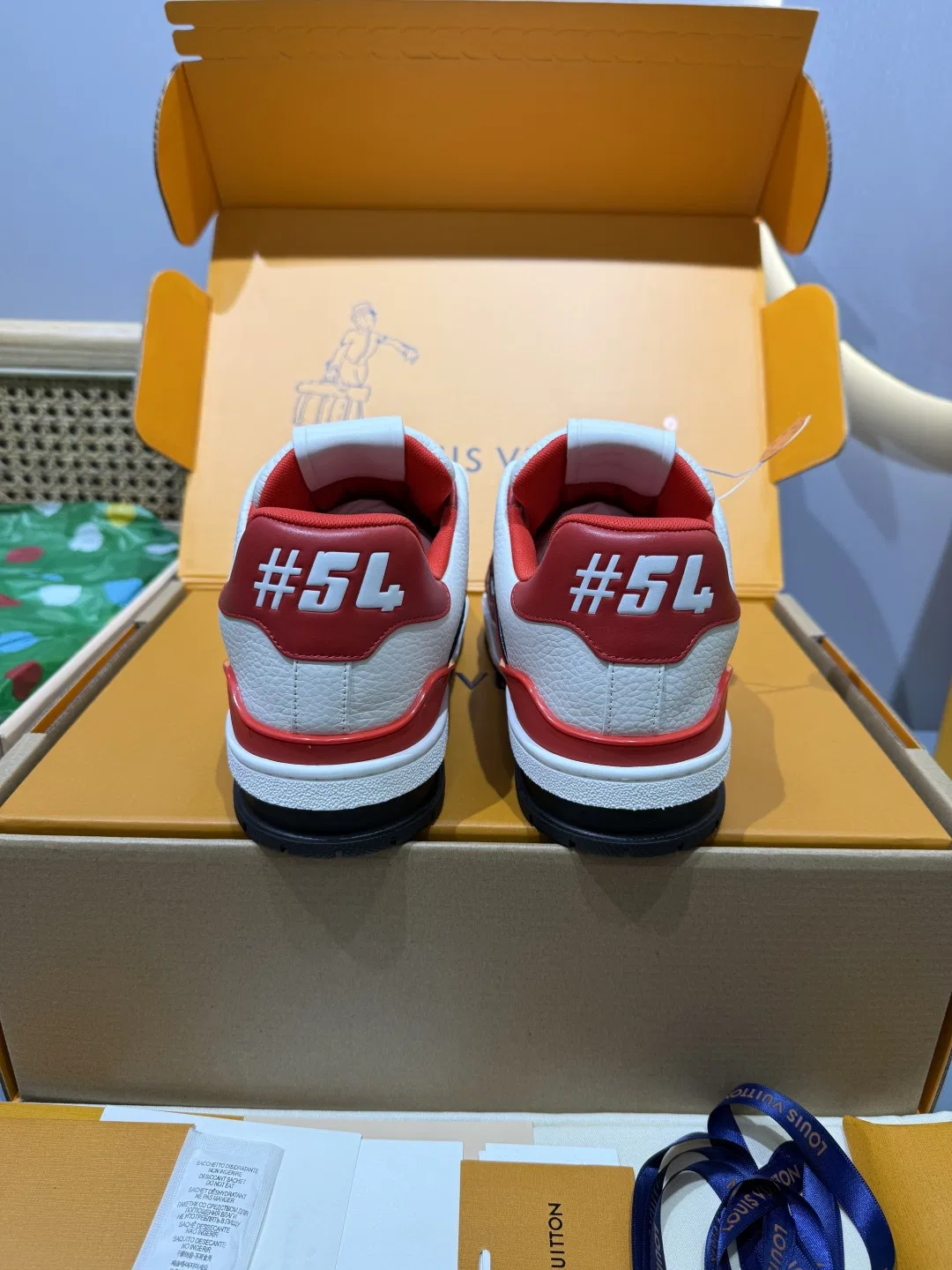 LV 27FW QVUSQNN 151 스니커즈 13