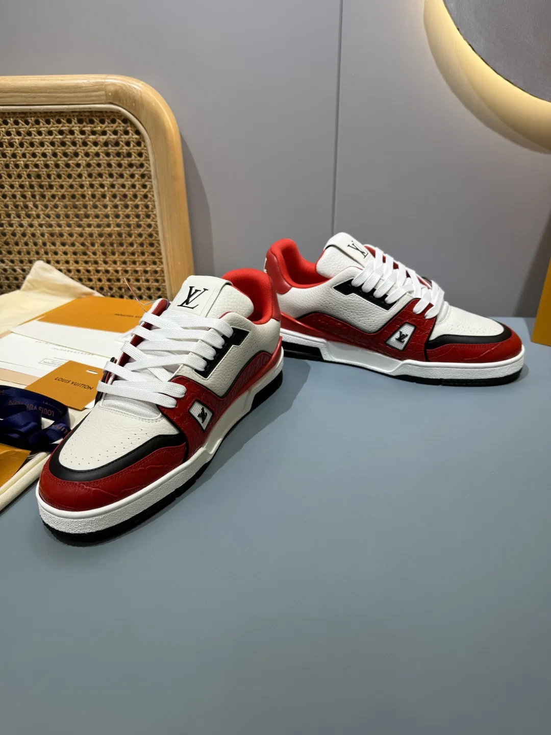 LV 27FW QVUSQNN 151 스니커즈 15