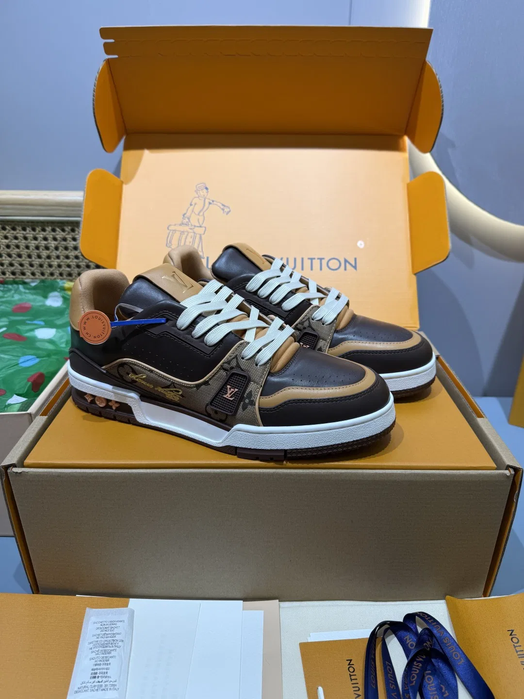 LV 27FW QVUSQNN 151 스니커즈 18