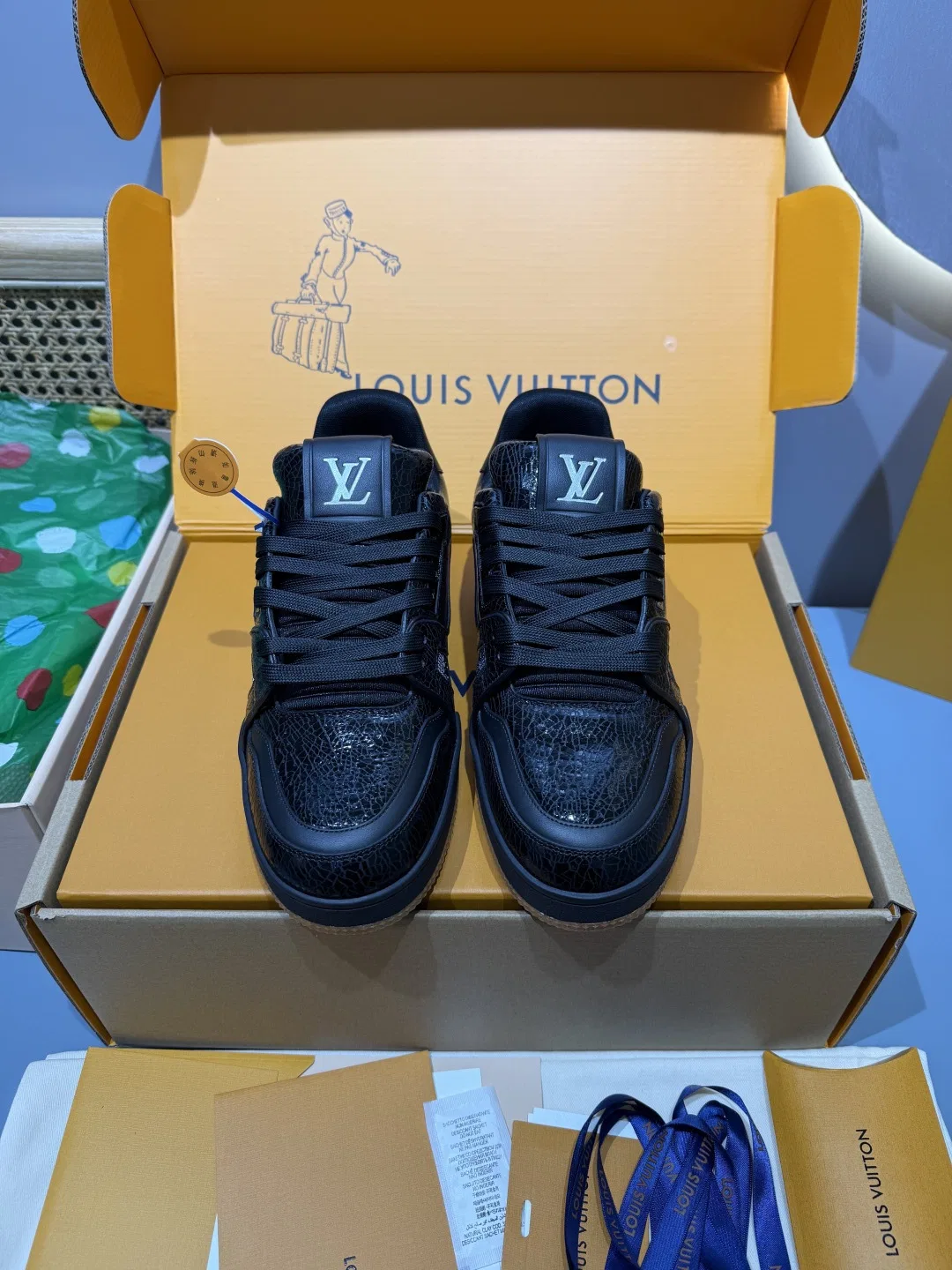 LV 27FW QVUSQNN 152 스니커즈 21