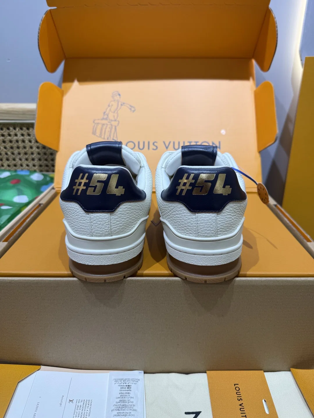 LV 27FW QVUSQNN 154 스니커즈 21