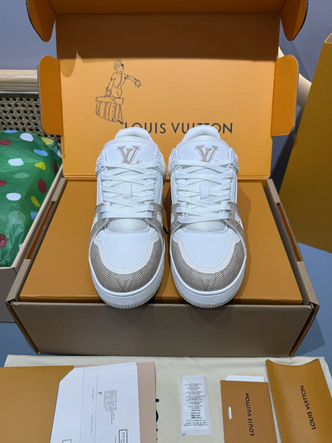 LV 27FW QVUSQNN 155 스니커즈 10