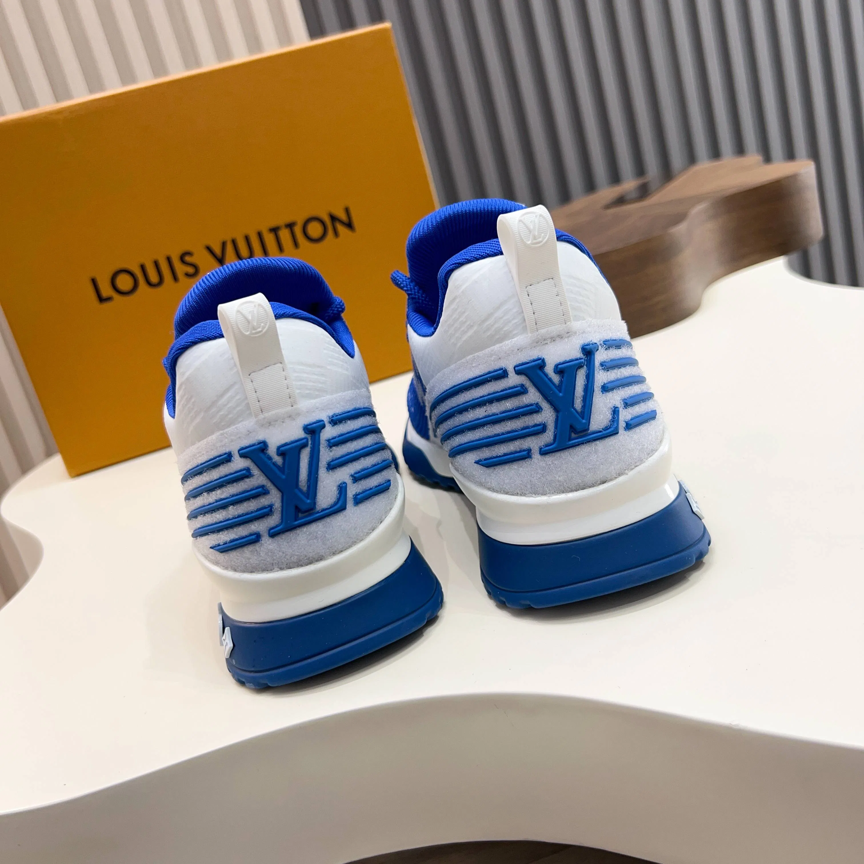 LV 27FW QVUSQNN 162 운동화 10