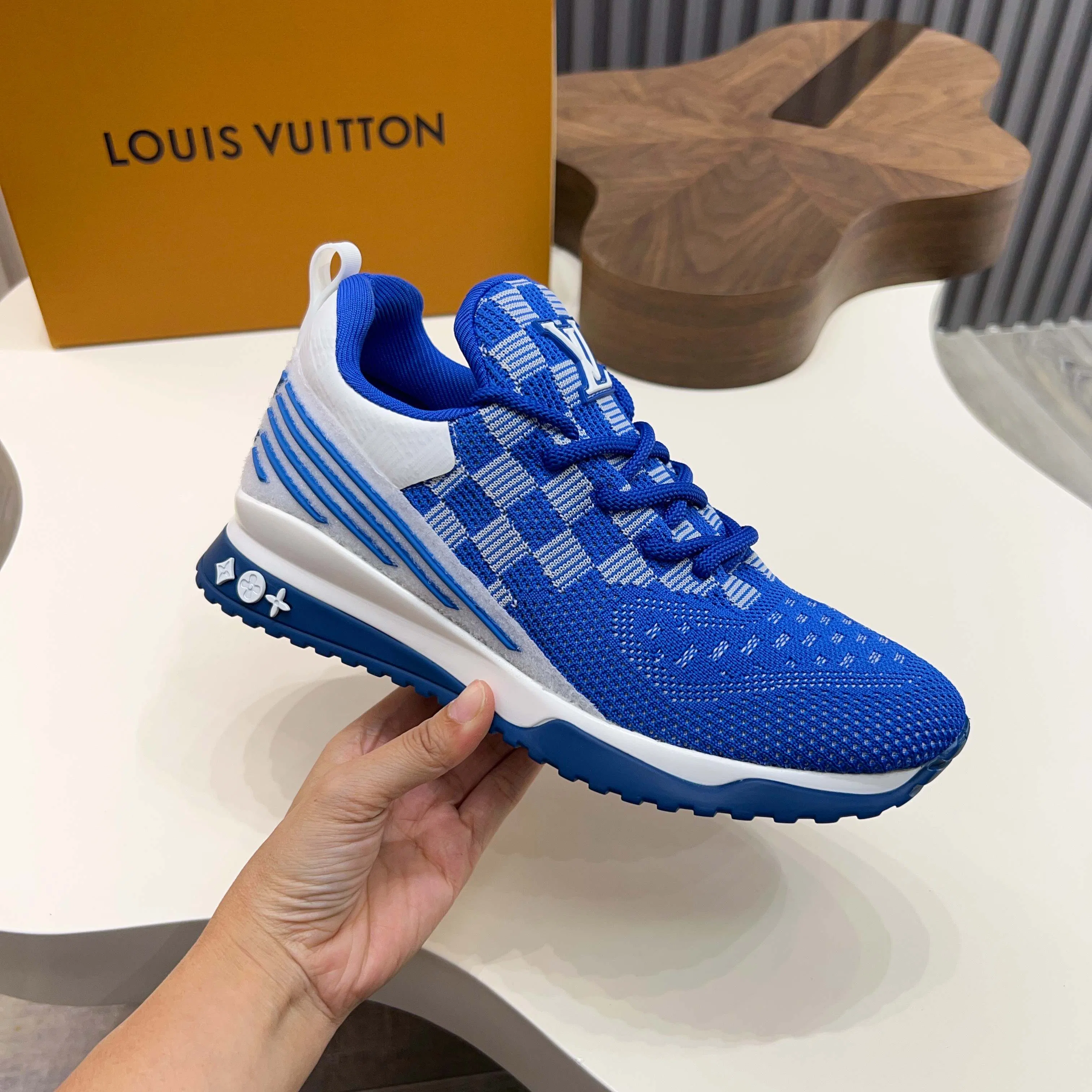 LV 27FW QVUSQNN 162 운동화 11