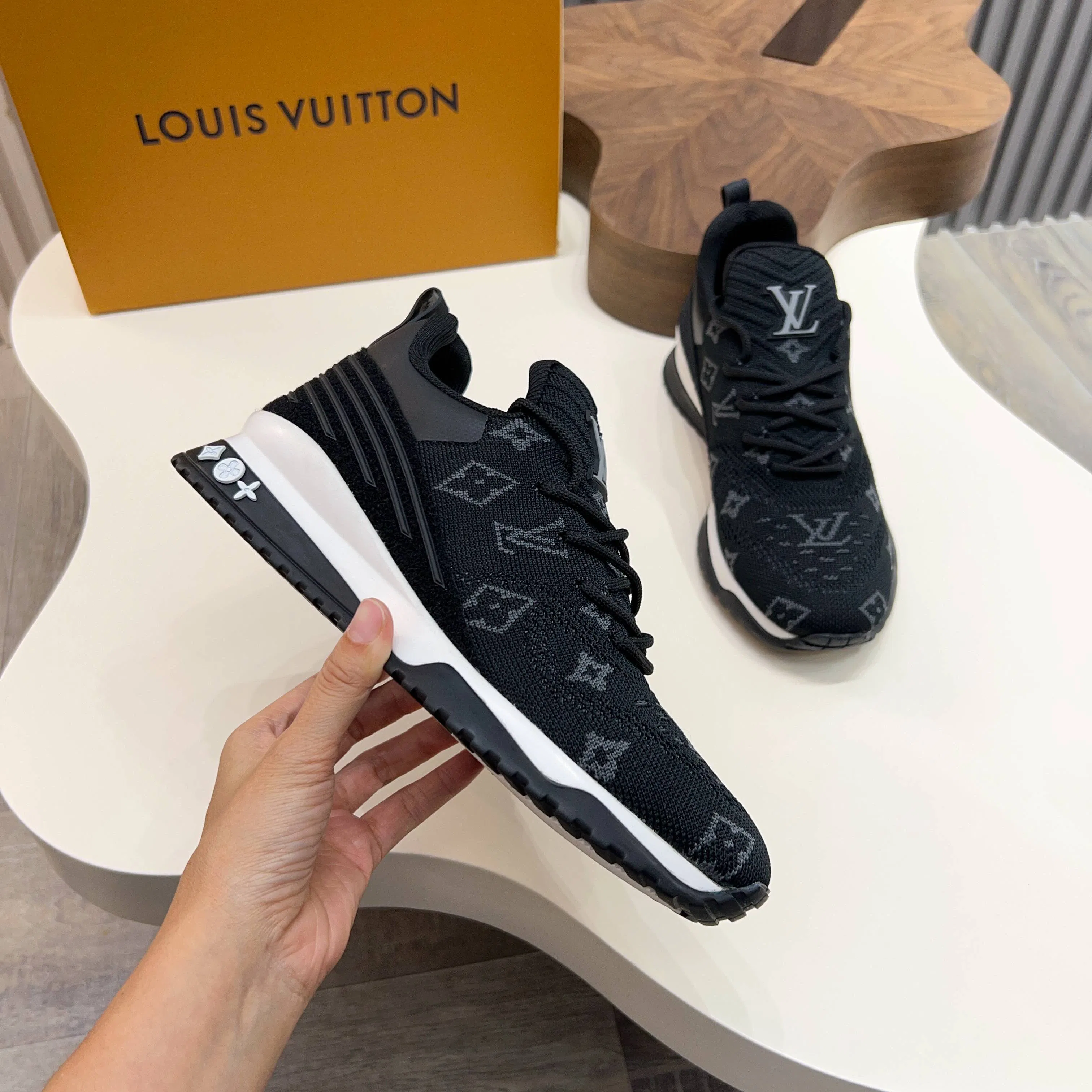 LV 27FW QVUSQNN 162 운동화 18