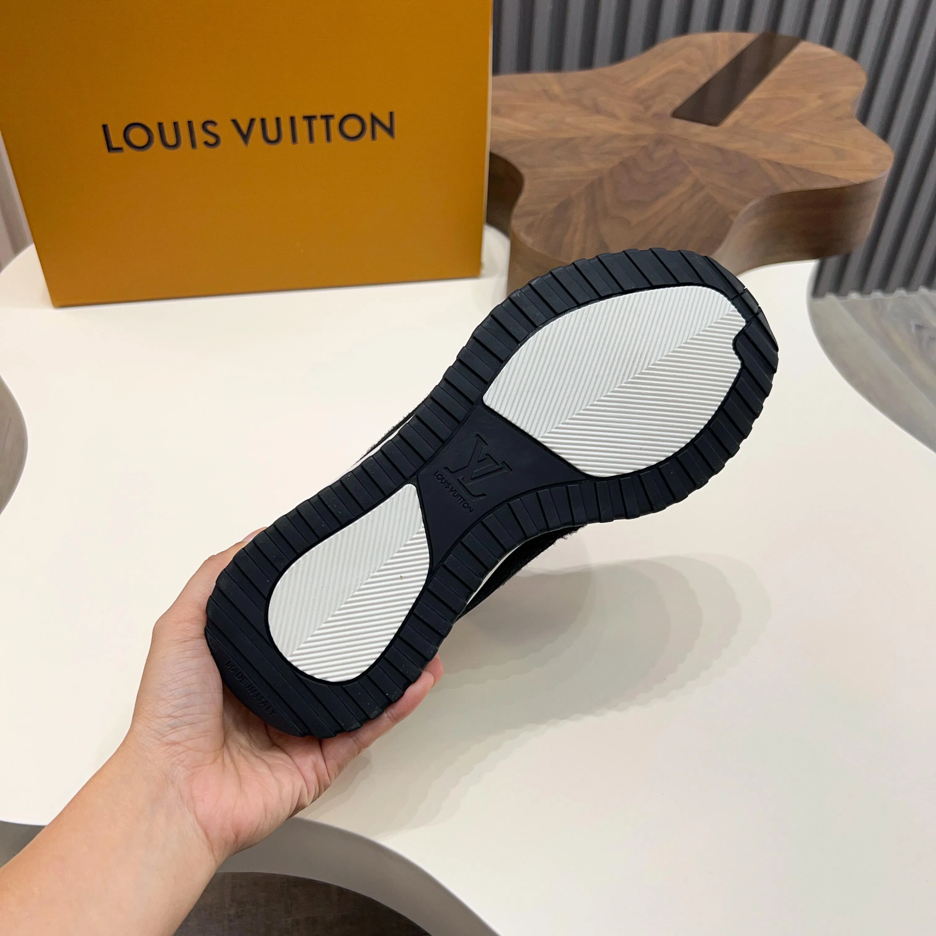 LV 27FW QVUSQNN 162 운동화 21