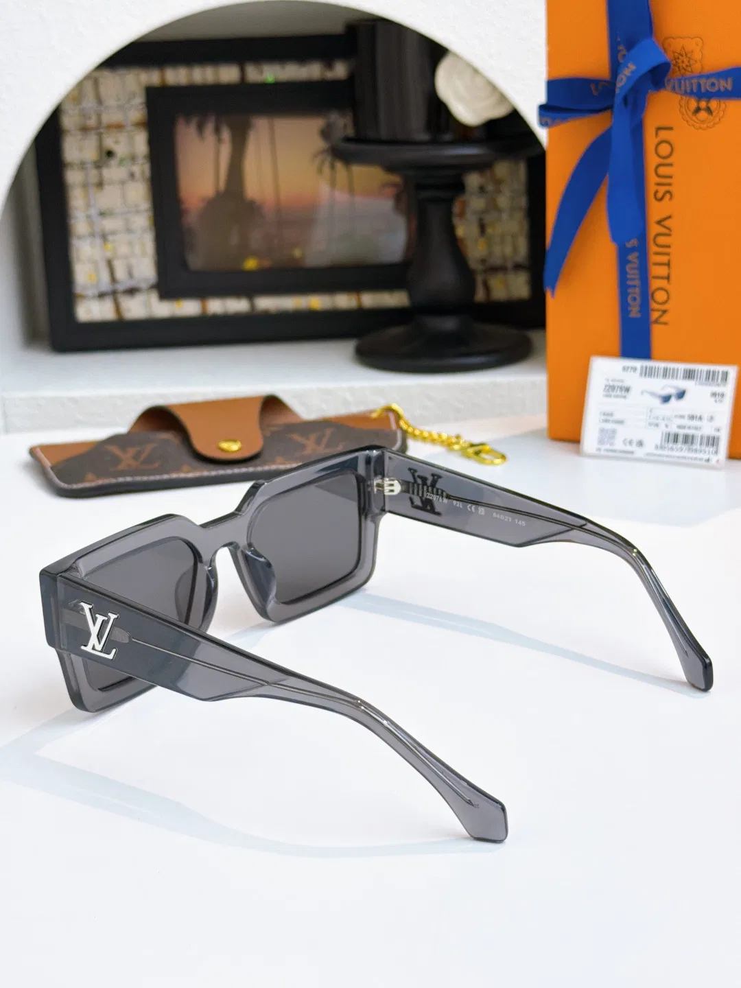 LV 27FW QVUSQNN 190 선글라스 14