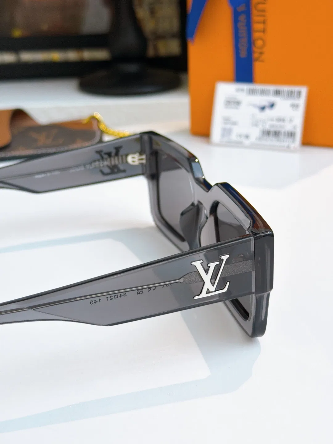 LV 27FW QVUSQNN 190 선글라스 16