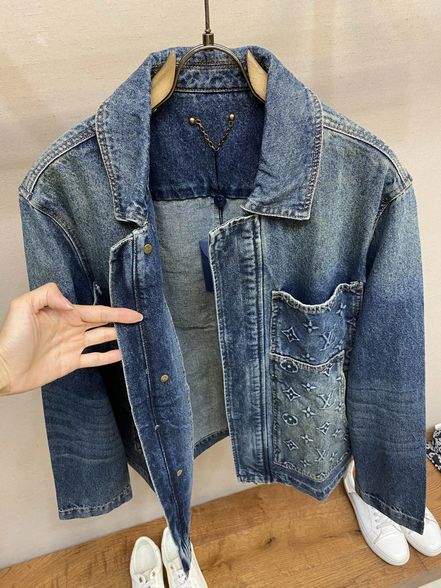 LV 27FW QVUSQNN 195 데님자켓 7