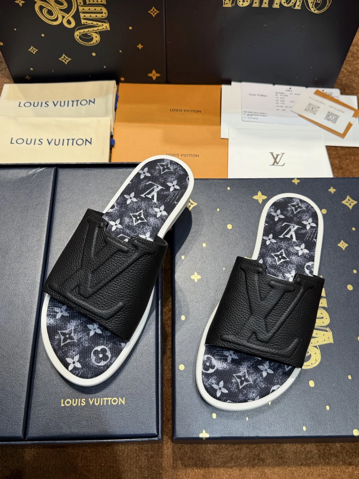 LV 27FW QVUSQNN 206 슬리퍼 8