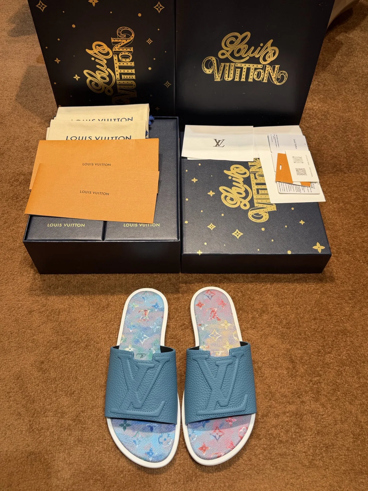 LV 27FW QVUSQNN 206 슬리퍼 17