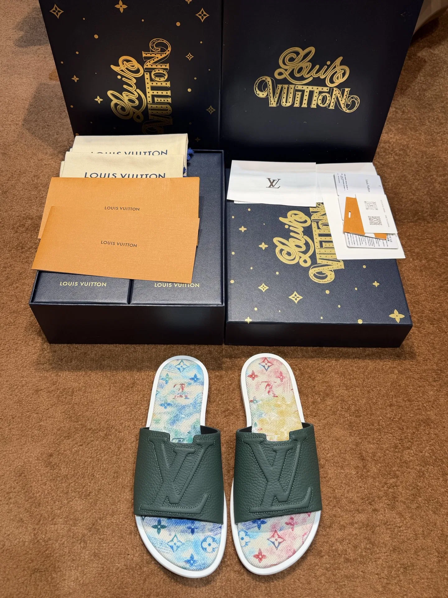LV 27FW QVUSQNN 206 슬리퍼 27