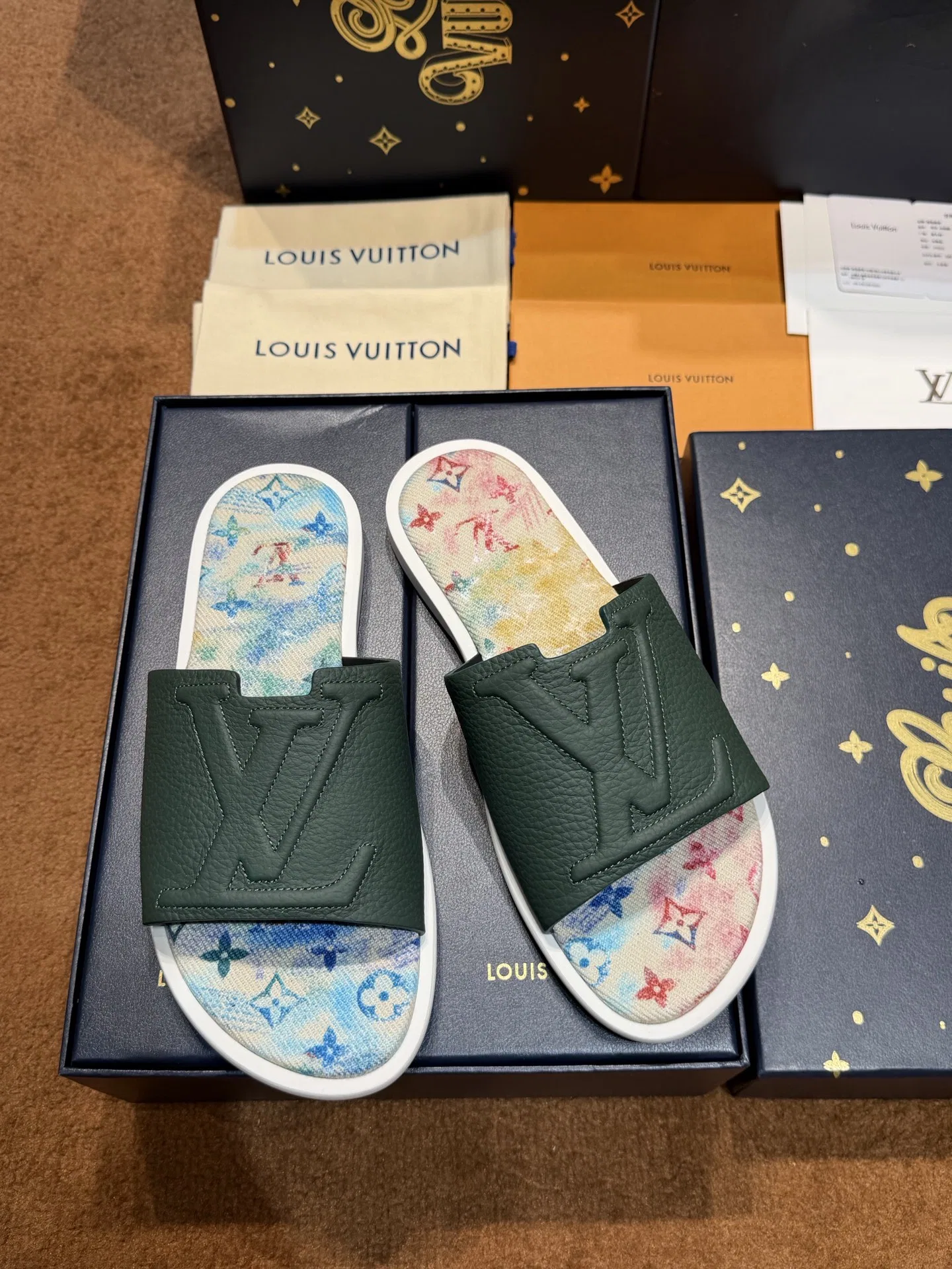 LV 27FW QVUSQNN 206 슬리퍼 28