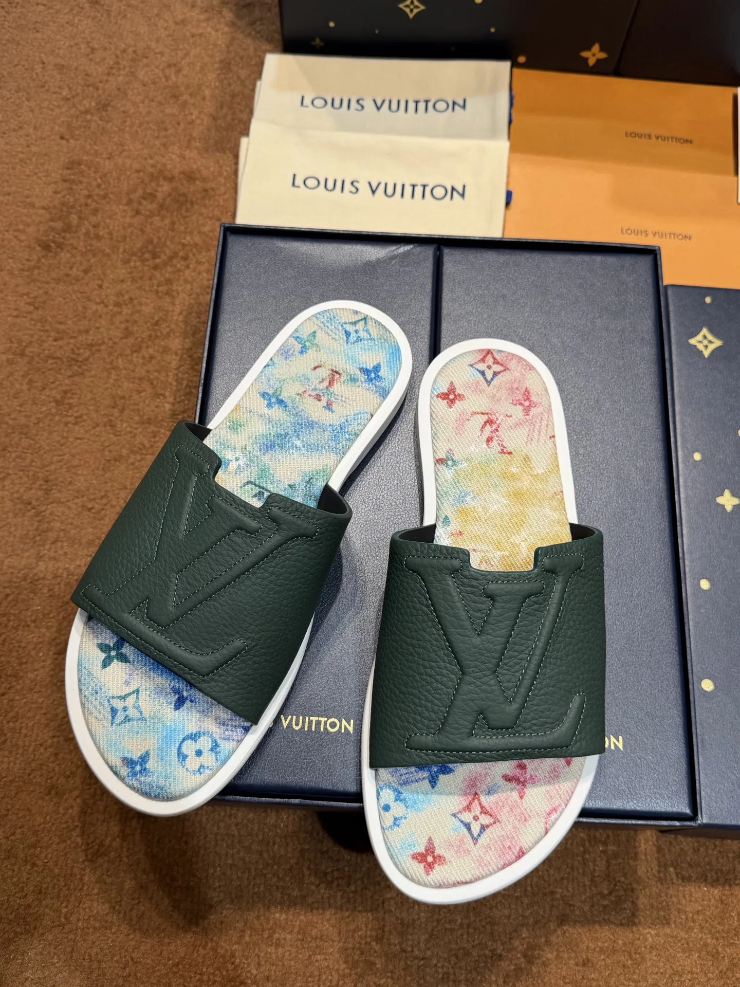 LV 27FW QVUSQNN 206 슬리퍼 31