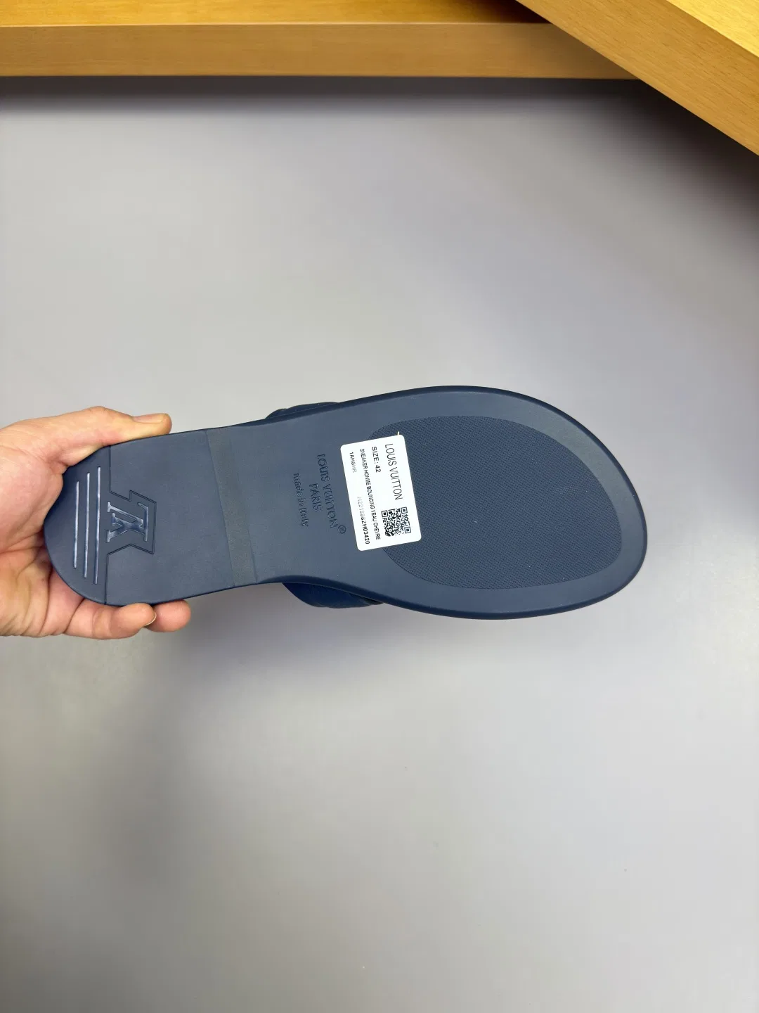 LV 27FW QVUSQNN 209 슬리퍼 31