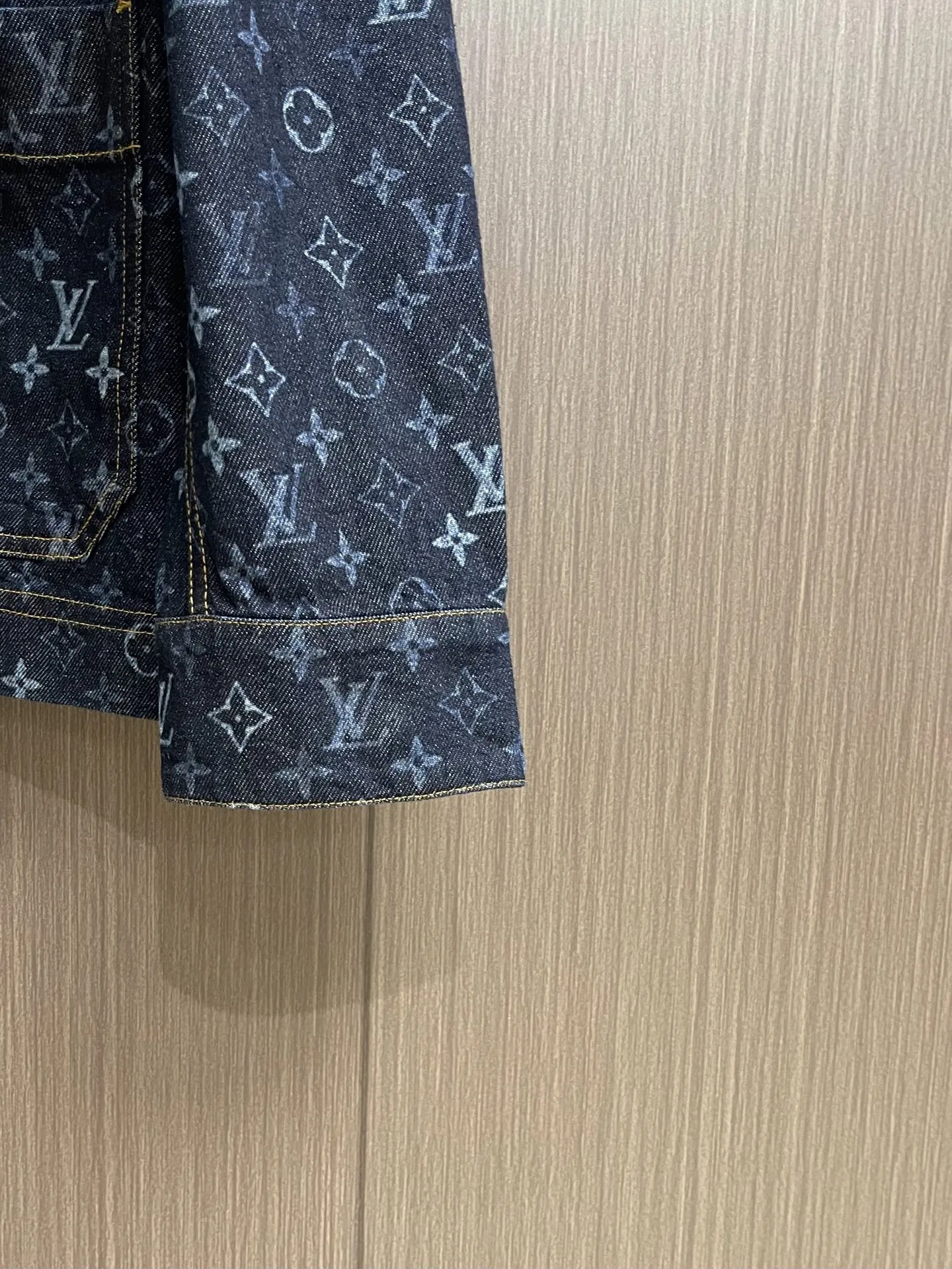 LV 27FW QVUSQNN 218 자켓 7