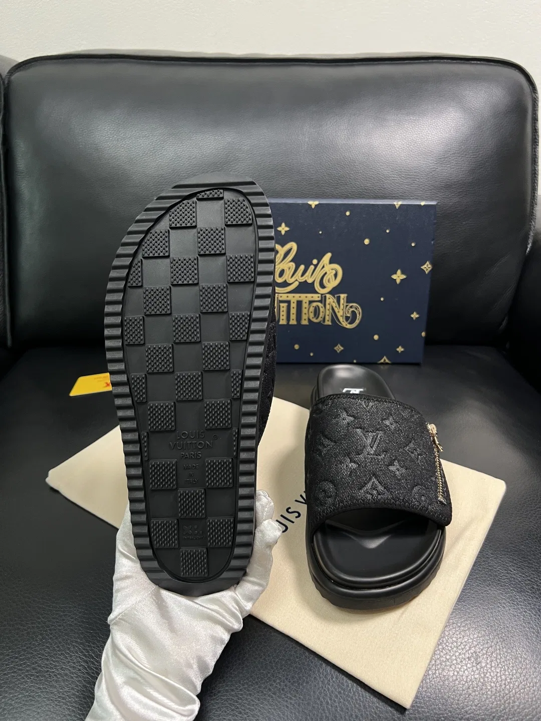 LV 27FW QVUSQNN 223 슬리퍼 9