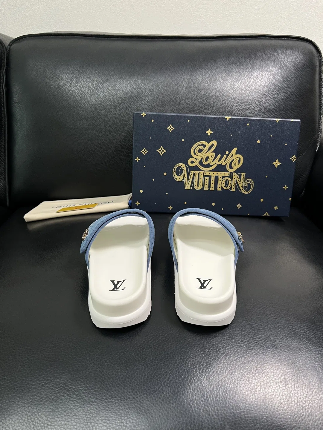 LV 27FW QVUSQNN 223 슬리퍼 35