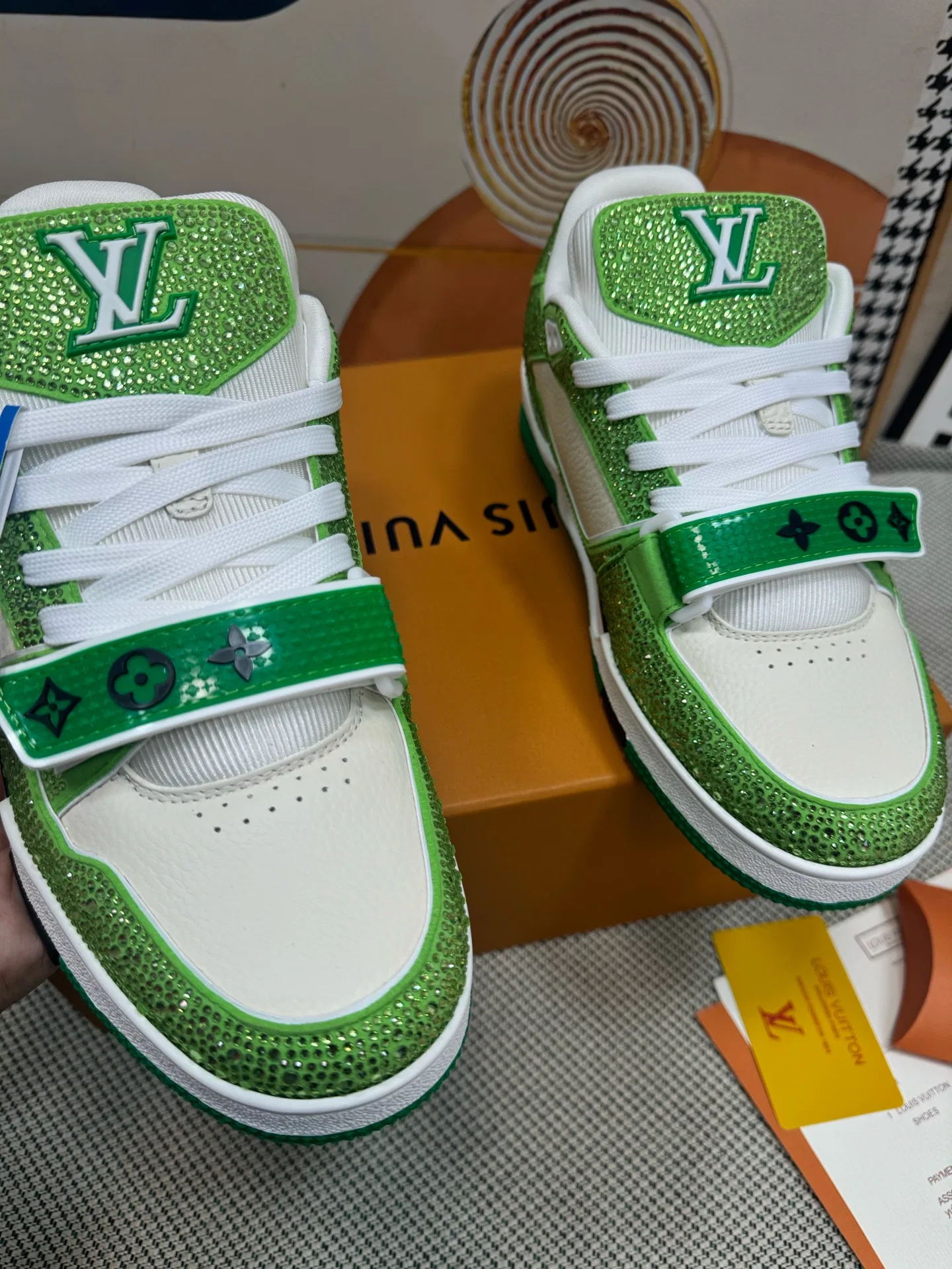 LV 27FW QVUSQNN 225 스니커즈 41