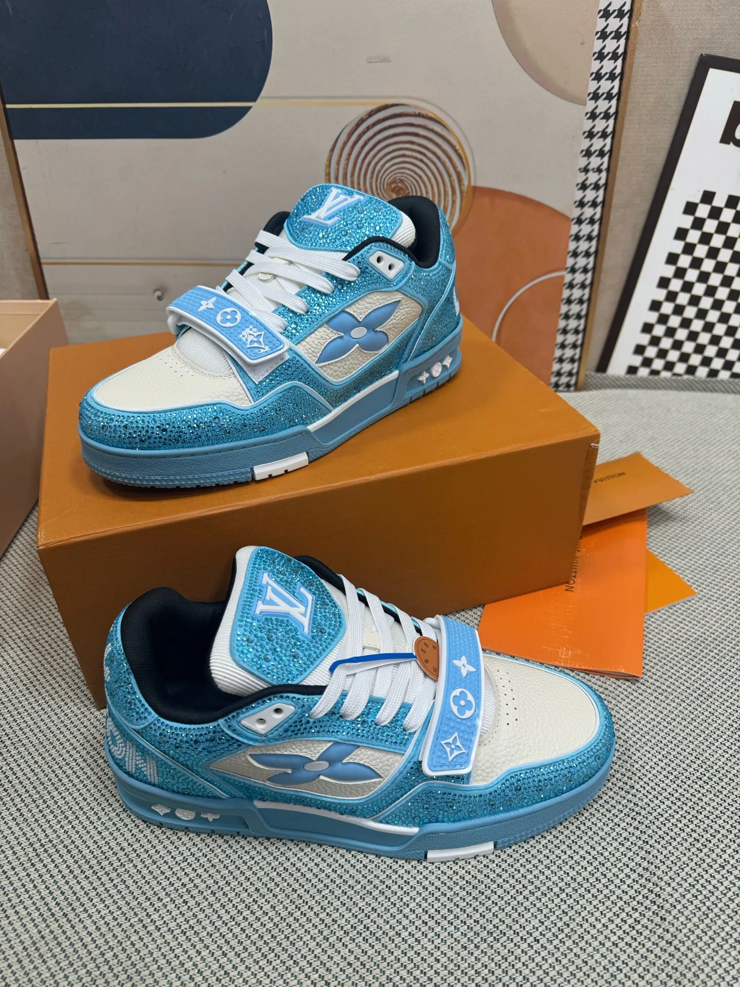 LV 27FW QVUSQNN 225 스니커즈 48