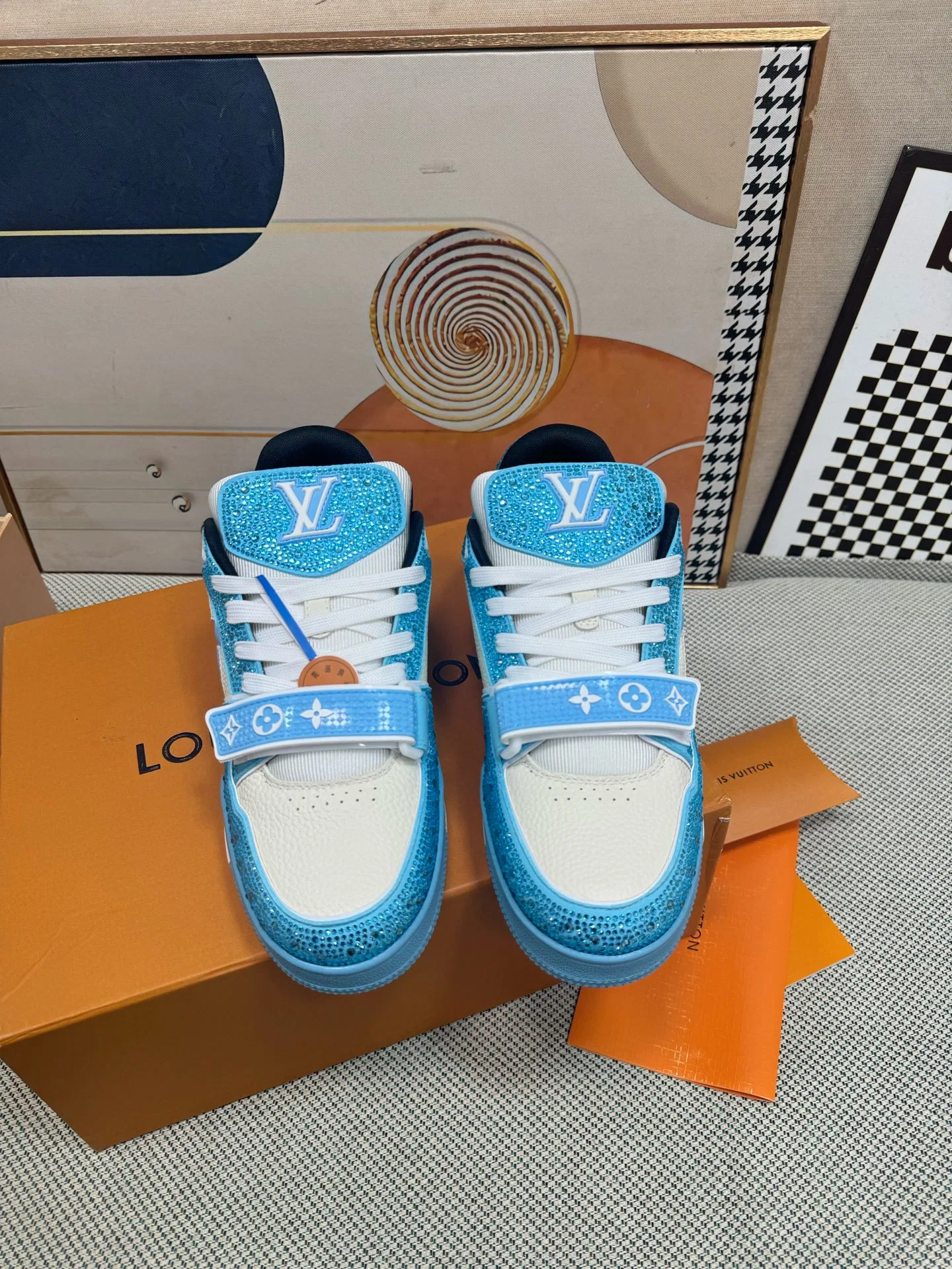 LV 27FW QVUSQNN 225 스니커즈 52