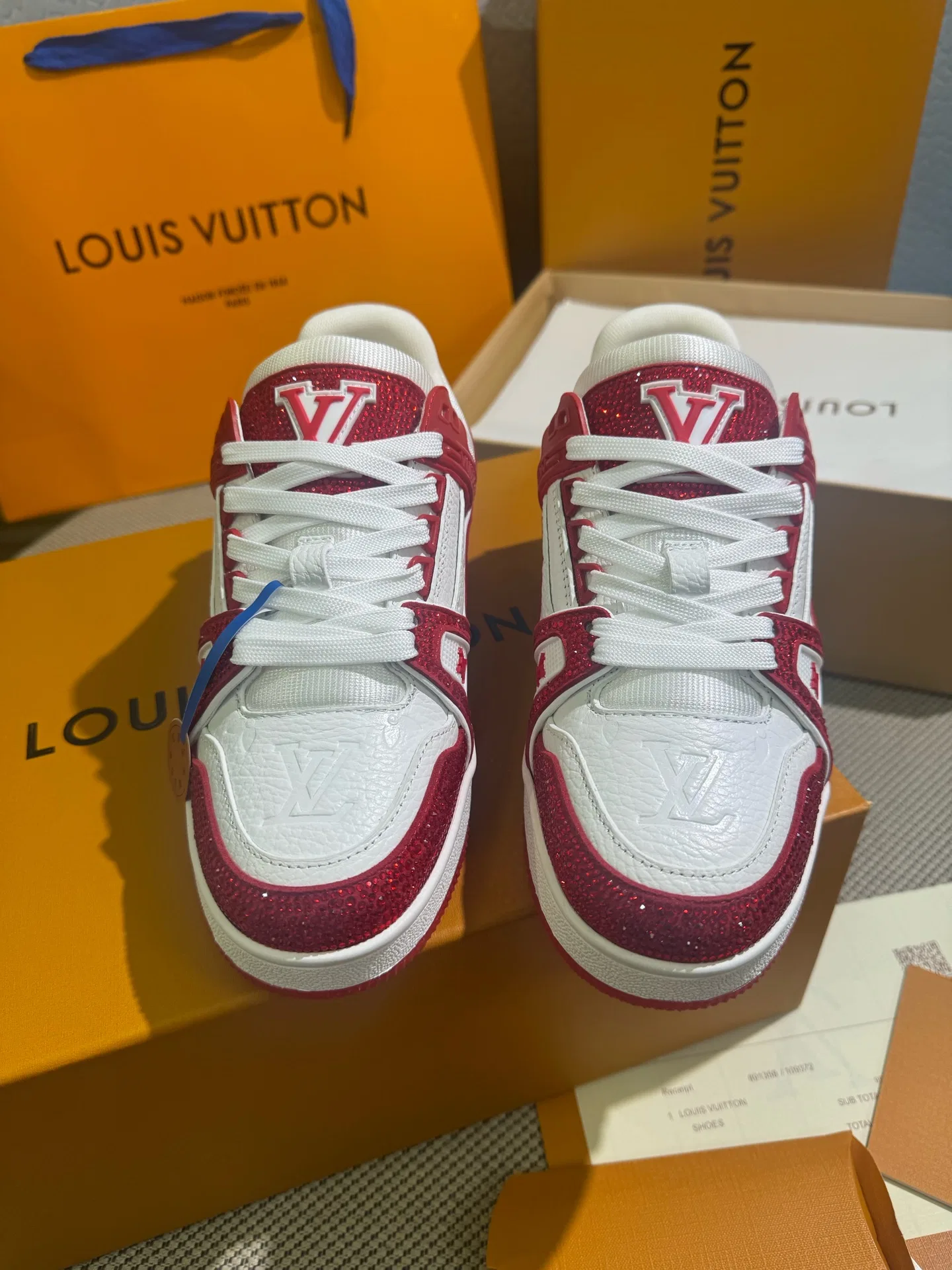 LV 27FW QVUSQNN 225 스니커즈 55