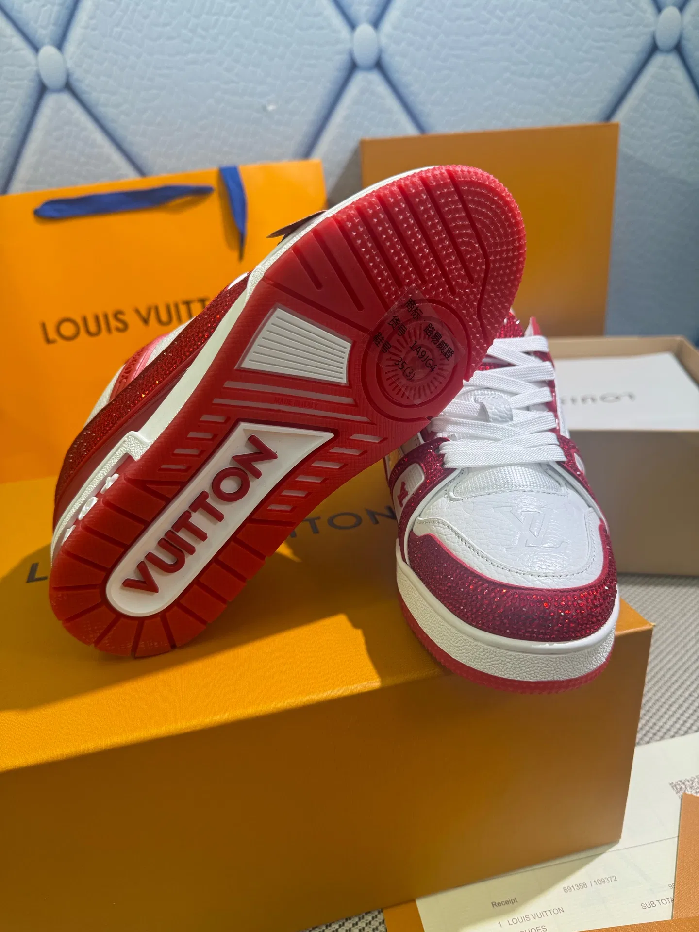 LV 27FW QVUSQNN 225 스니커즈 62