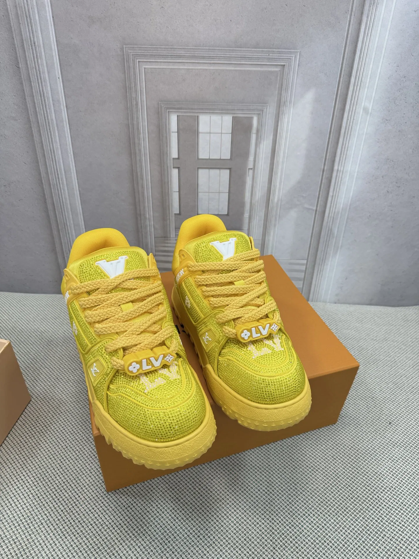 LV 27FW QVUSQNN 226 스니커즈 19