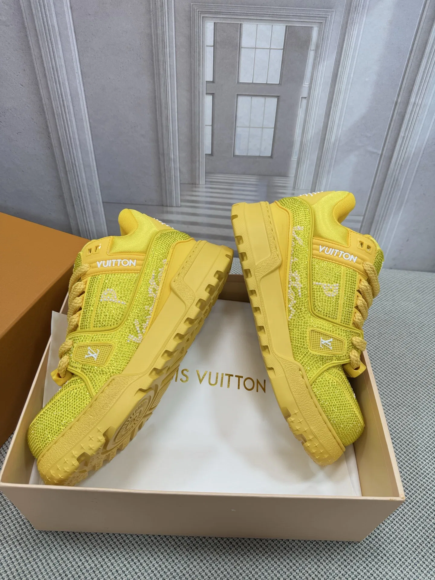 LV 27FW QVUSQNN 226 스니커즈 22