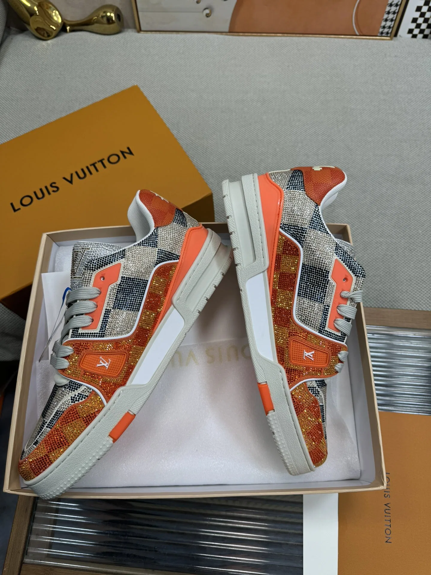 LV 27FW QVUSQNN 227 스니커즈 13