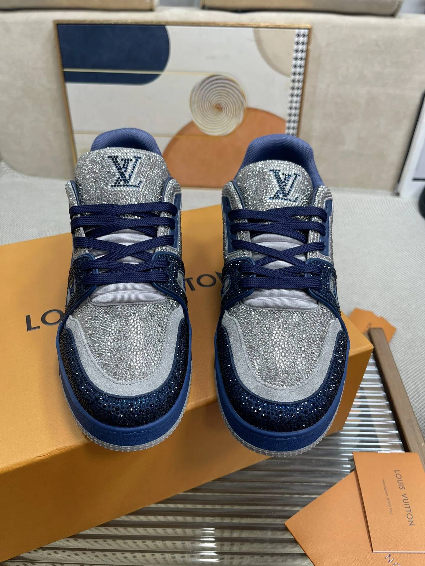 LV 27FW QVUSQNN 228 스니커즈 59