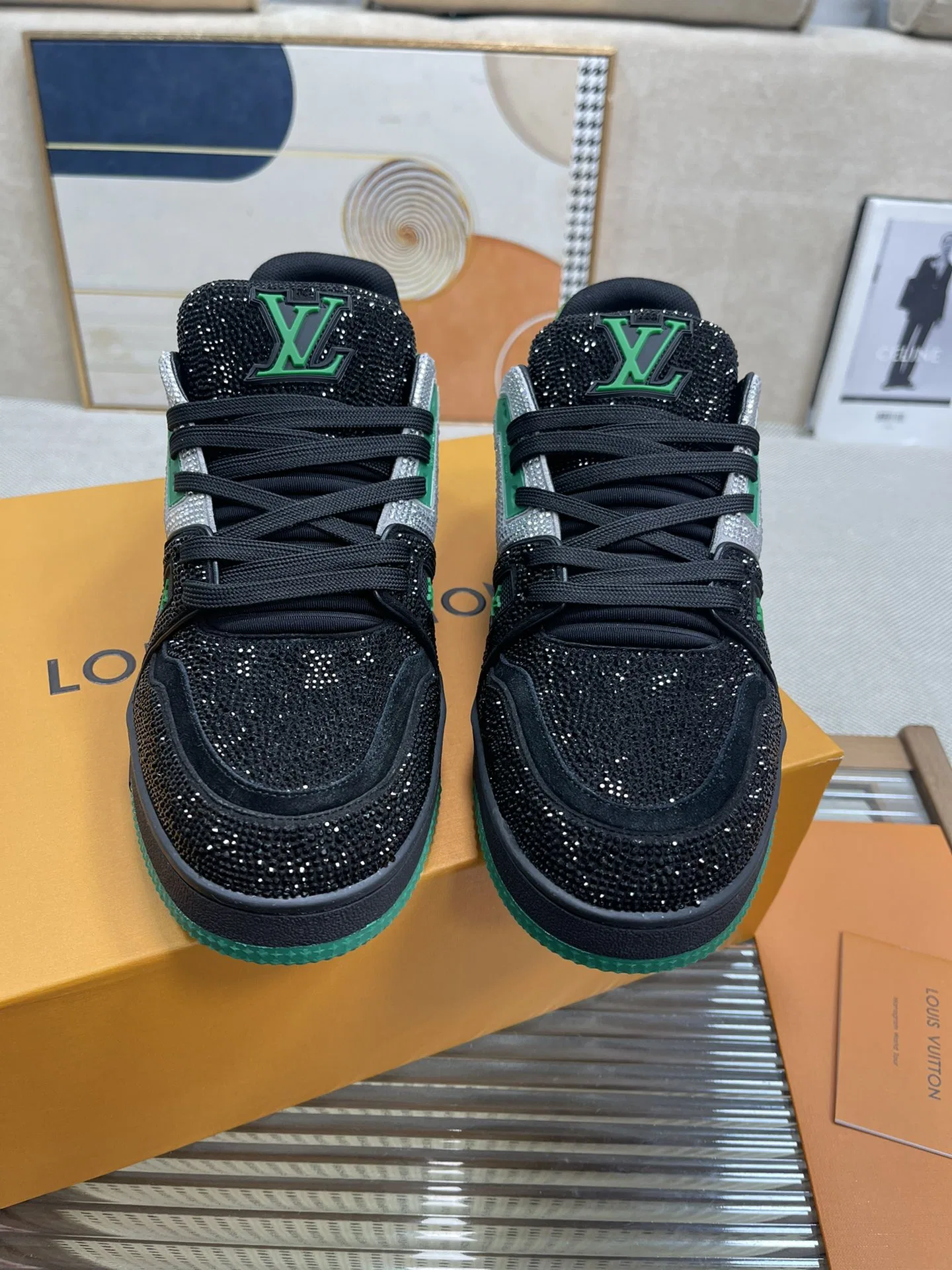 LV 27FW QVUSQNN 229 스니커즈 14