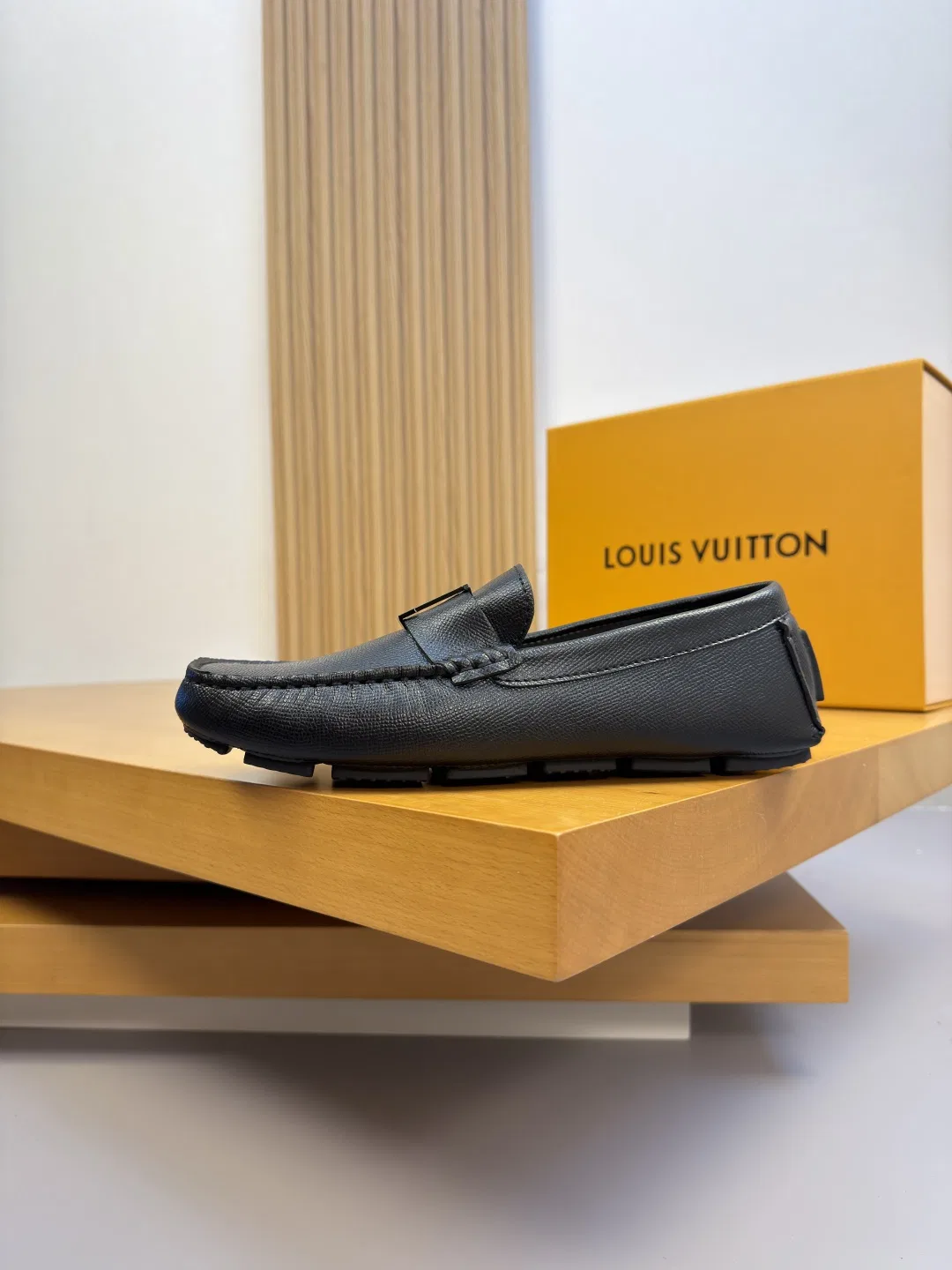 LV 27FW QVUSQNN 238 로퍼 27