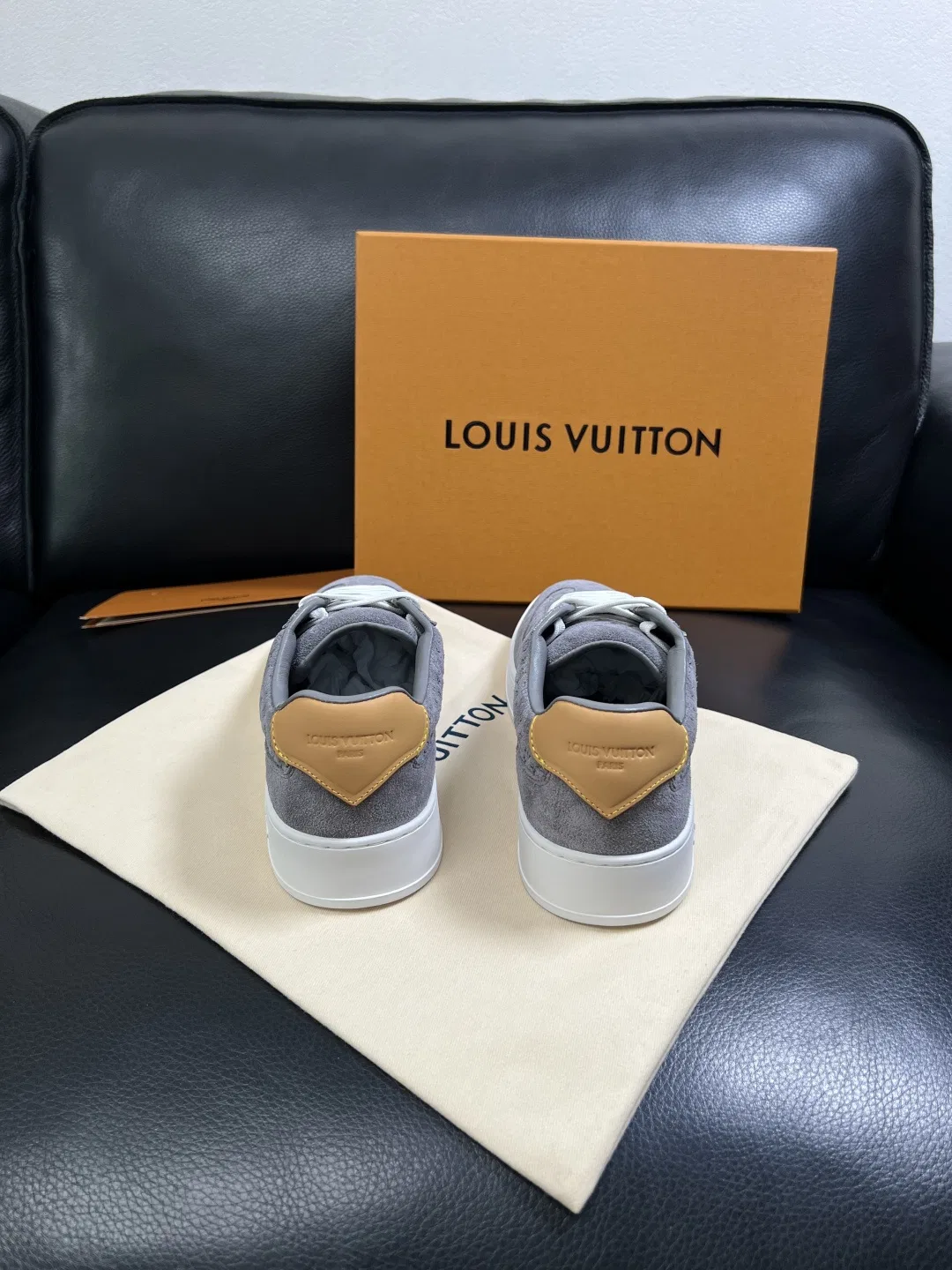 LV 27FW QVUSQNN 239 스니커즈 8