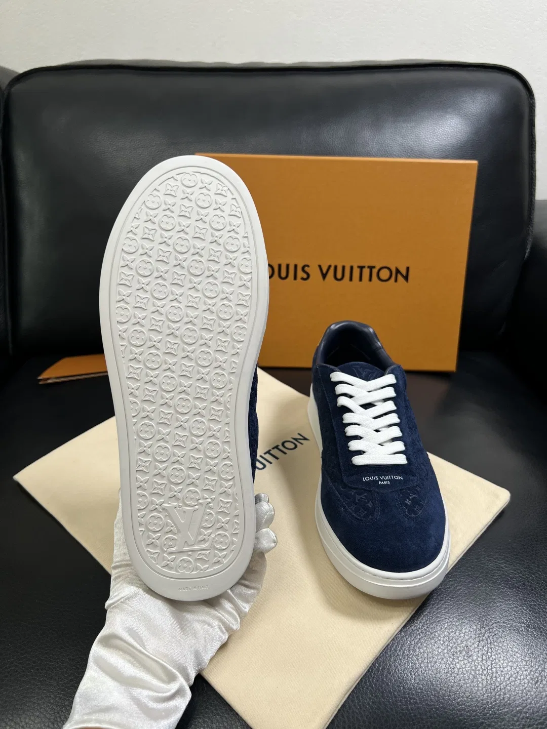 LV 27FW QVUSQNN 239 스니커즈 18