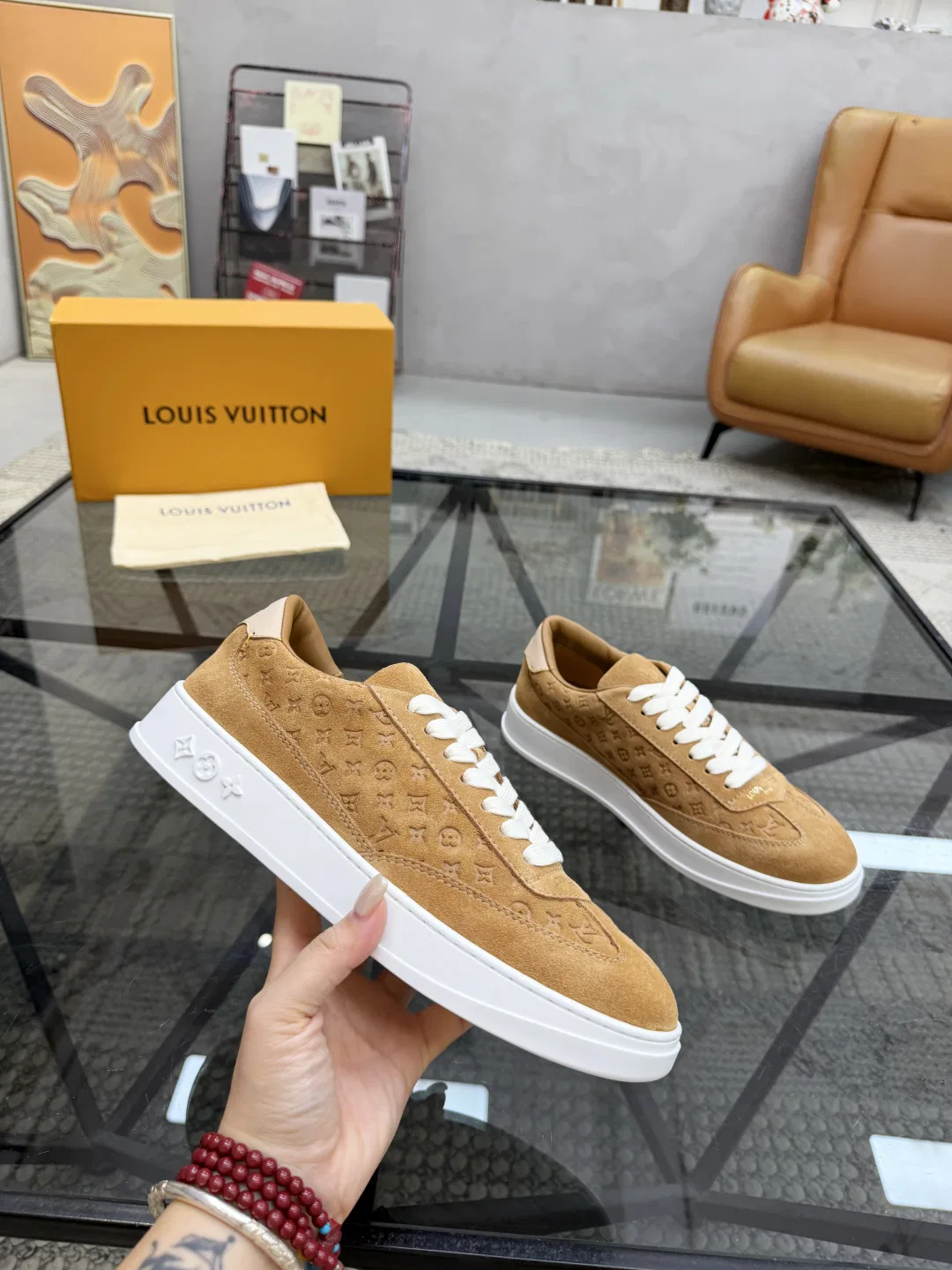 LV 27FW QVUSQNN 239 스니커즈 50