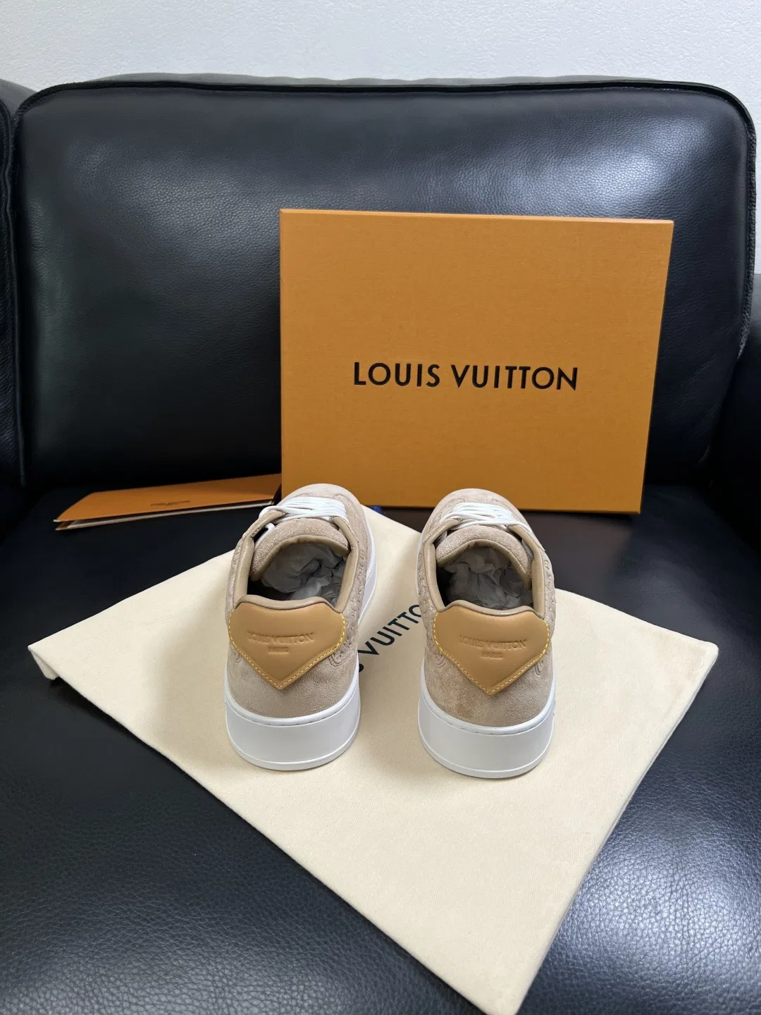 LV 27FW QVUSQNN 239 스니커즈 61