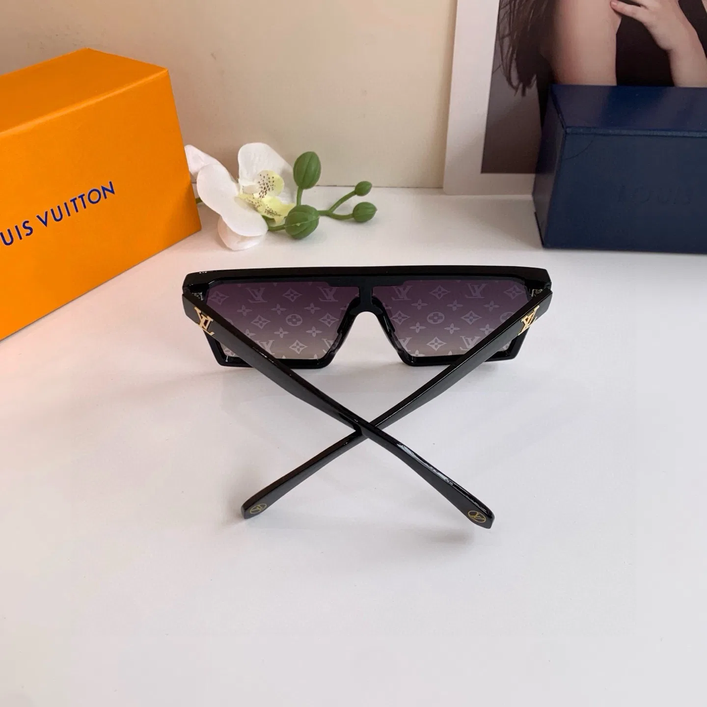 LV 27FW QVUSQNN 244 선글라스 8