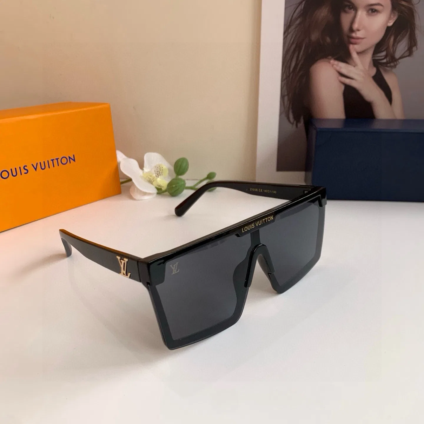 LV 27FW QVUSQNN 244 선글라스 17