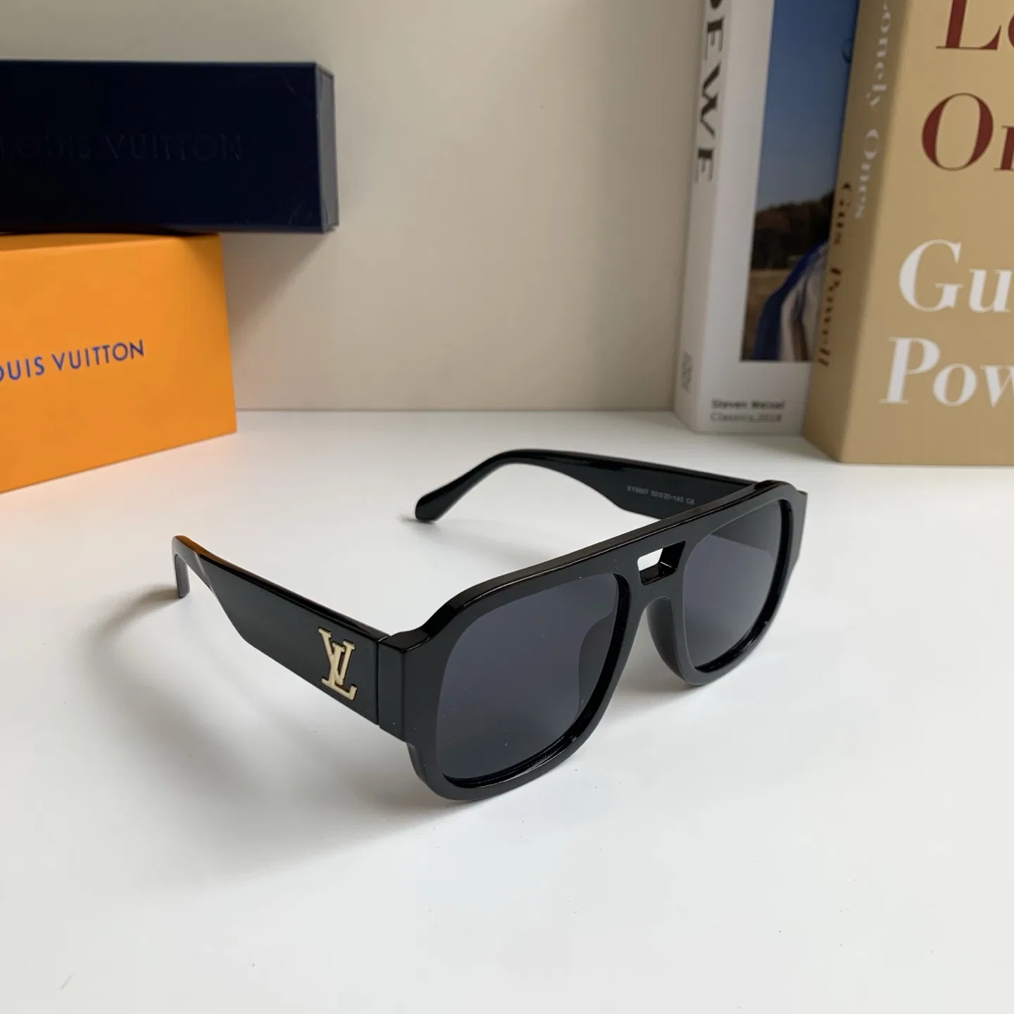 LV 27FW QVUSQNN 245 선글라스 17