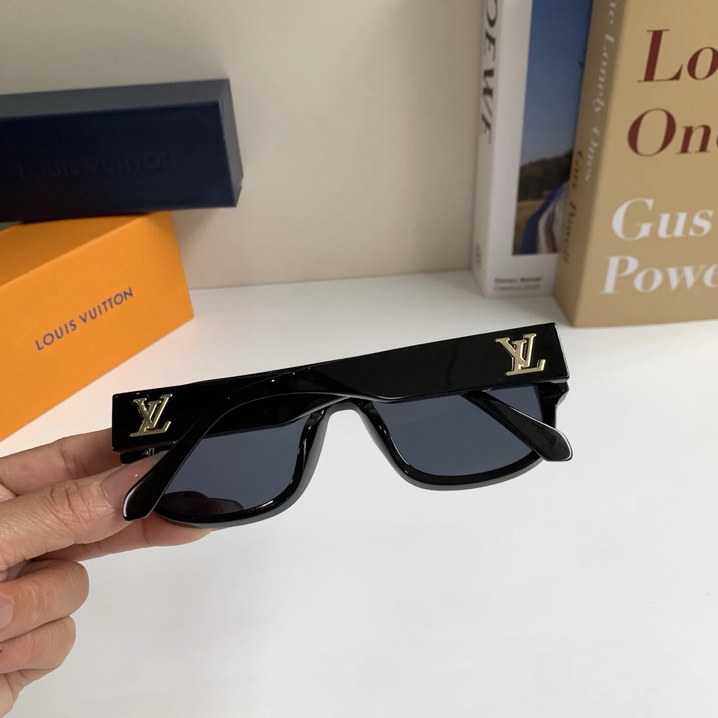 LV 27FW QVUSQNN 245 선글라스 24