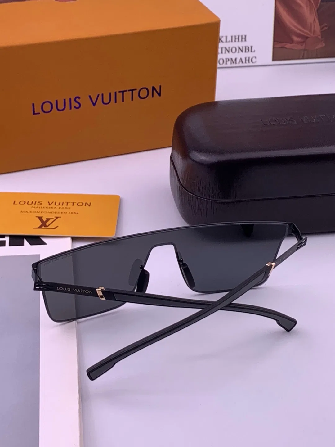LV 27FW QVUSQNN 249 선글라스 7