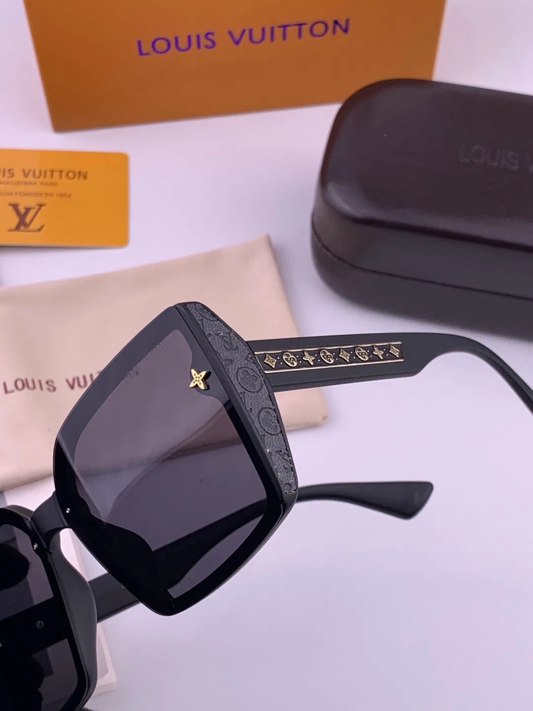 LV 27FW QVUSQNN 252 선글라스 11
