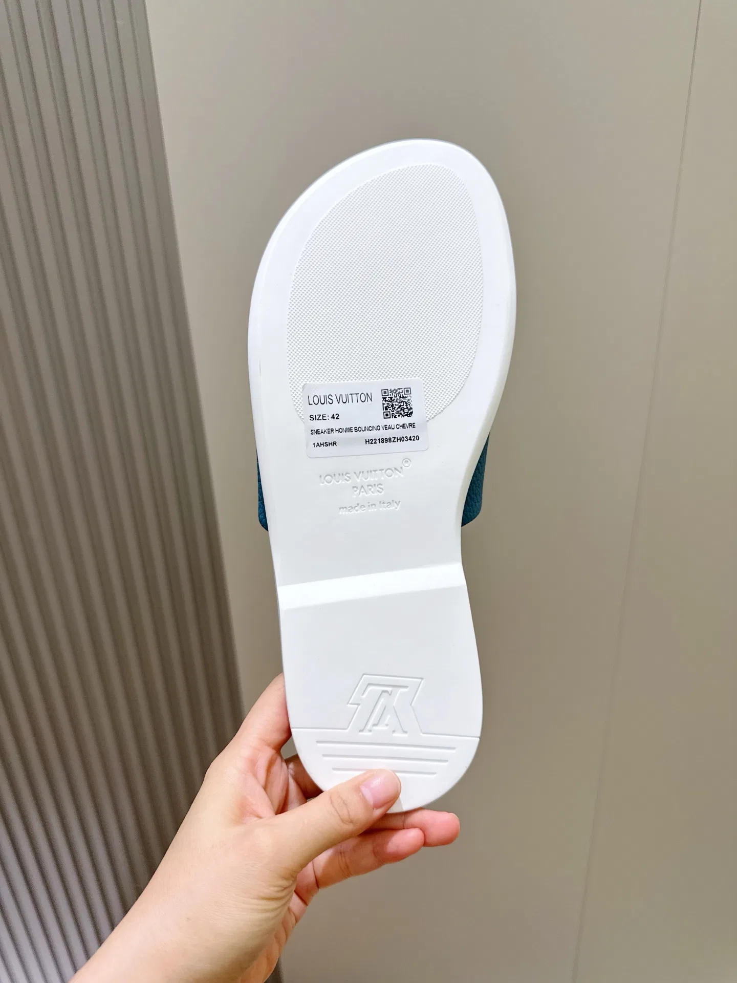 LV 27FW QVUSQNN 257 슬리퍼 18