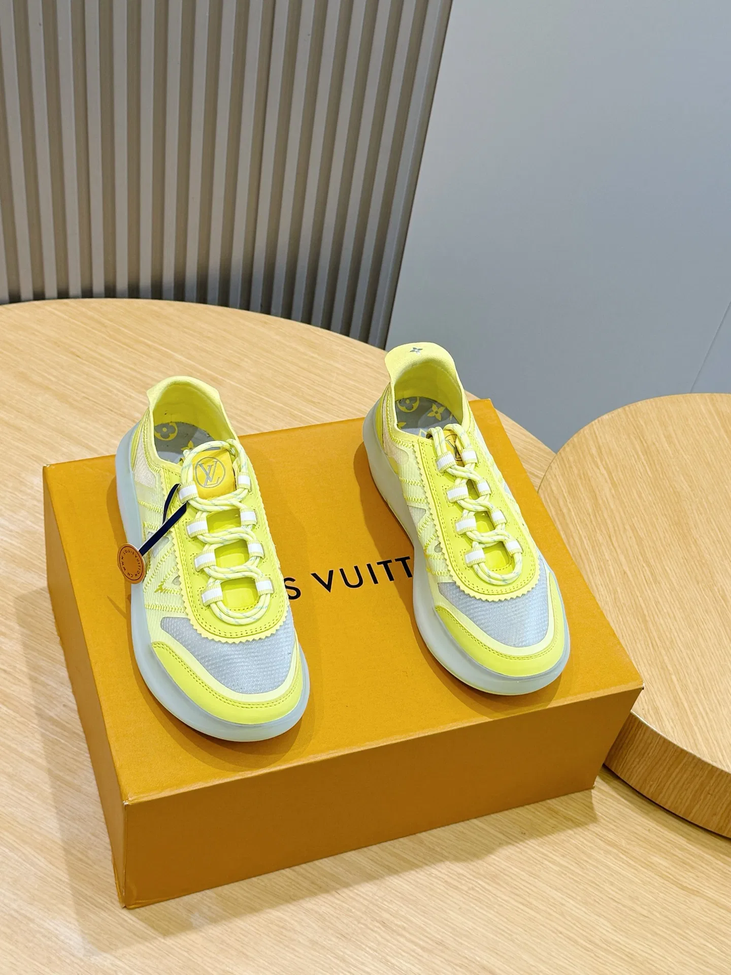 LV 27FW QVUSQNN 258 운동화 11