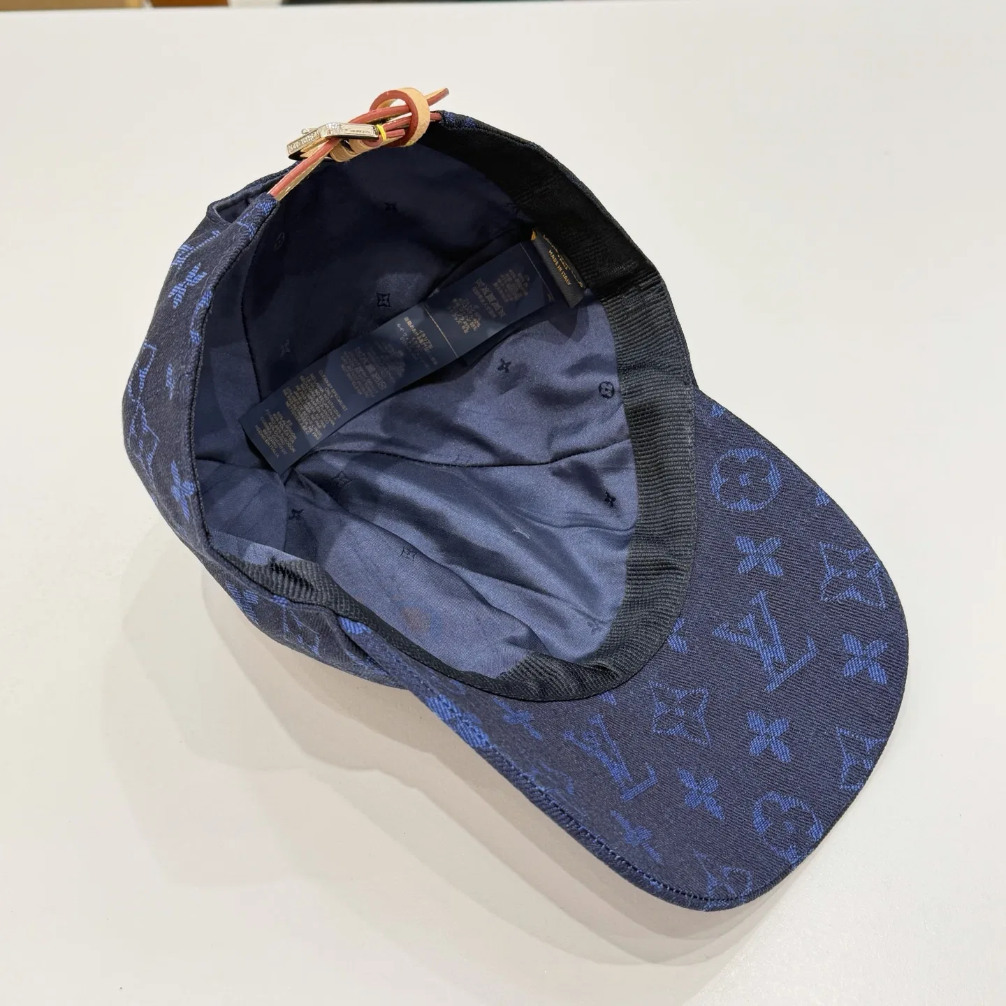 LV 27FW RMGAGGS 002 버킷백 7