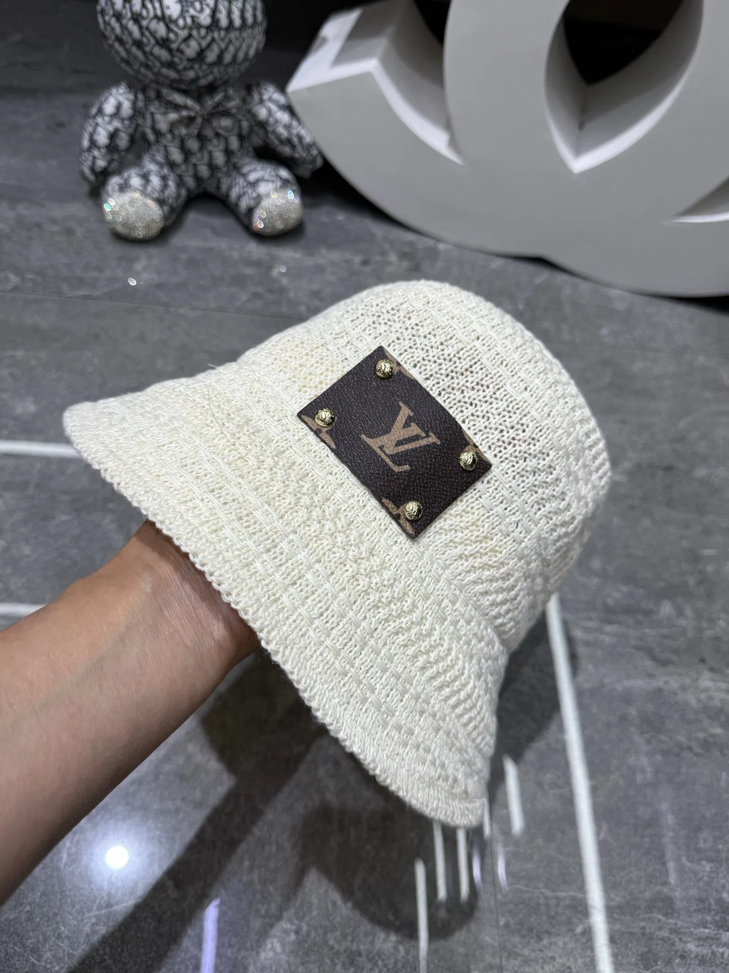 LV 27FW RMGAGGS 003 버킷햇 7