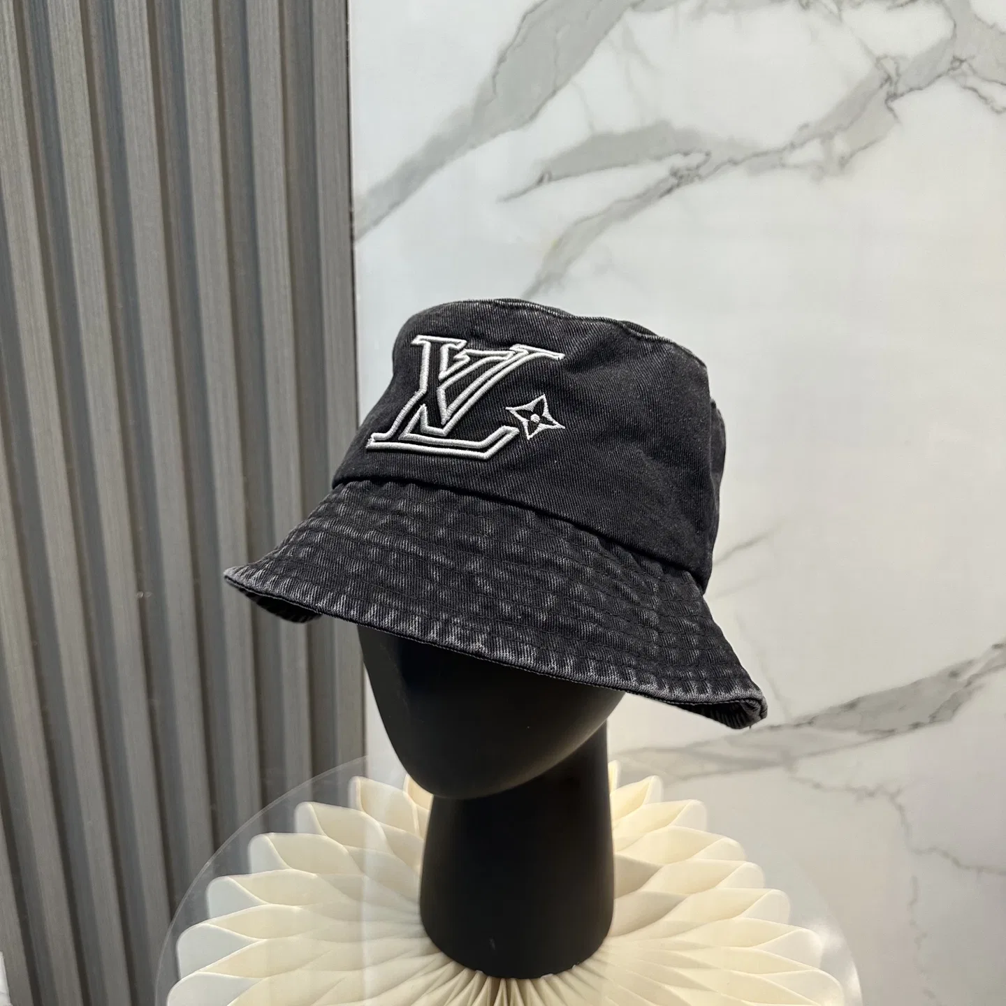 LV 27FW RMGAGGS 006 버킷햇 9