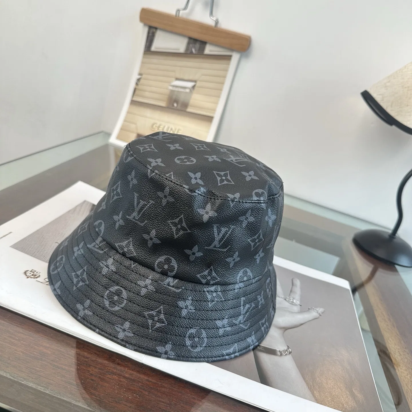 LV 27FW RMGAGGS 012 버킷햇 12